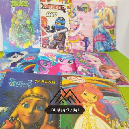 دفتر سیمی شطرنجی، خانه درشت 50 برگ، فانتزی جنس جلد:پلاستیک کاغذ70 گرم وزن:157 گرم ابعاد:23.5*17