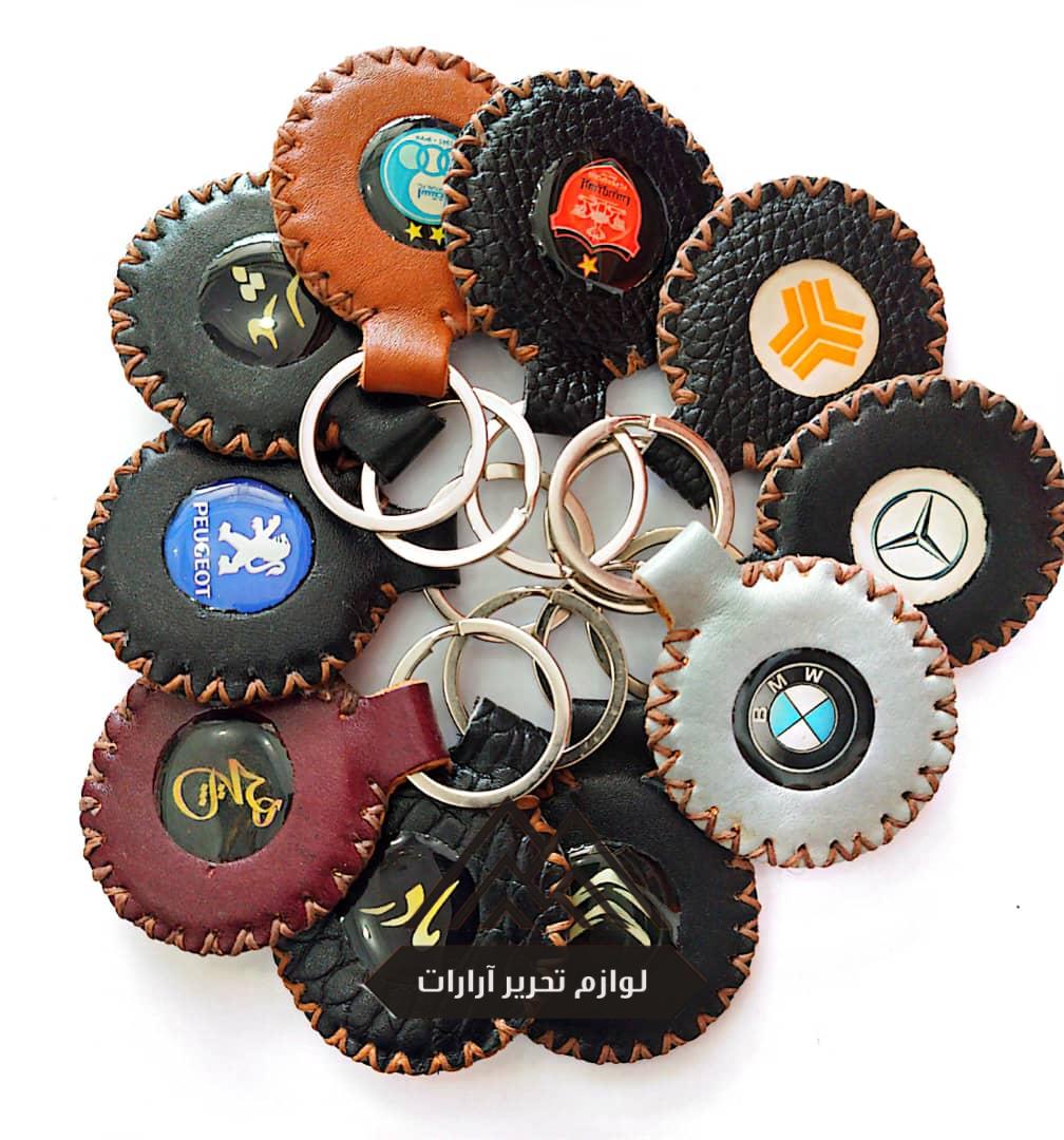 WhatsApp Image 2025-08-05 at 12.02.18 جا کلیدی رزینی چرم طبیعی دست دوز مدل دایره - Image 1